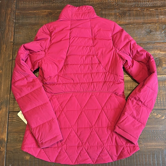 Lululemon Fluffed Up Jacket
Berry Rumble / Heathered Herringbone Heathered Berry - Picture 4 of 4